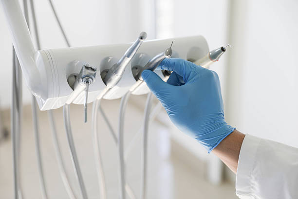 Professional Emergency Dentist technician working in Bennington, NE